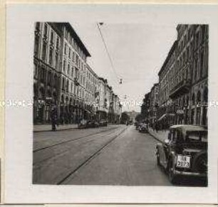 Die Maximilianstraße als eine von vier Prachtstraßen Münchens