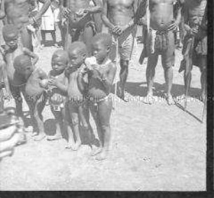 Einheimische Kinder im "Tal der tausend Hügel", Dorf westlich von Durban, Südafrika