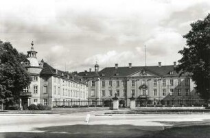 Schwedt, Schloss : Schwedt. Schloss. Ansicht von Südwesten