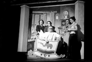 Kabarett der Komiker: Babyszene: Rittscher, Ebeling, Linz, Ling, Sais
