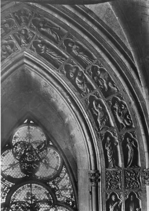 Südliches Westportal — Rechte Archivolte