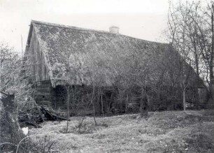 Altes Haus in Sprey : Bauwesen - Wohnung, Exterieur. Ort: Sprjowje / Sprey. Altes gebohltes Haus.