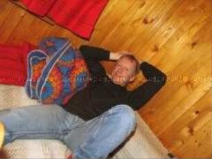 Vater auf dem Sofa (Altersgruppe 14-17)