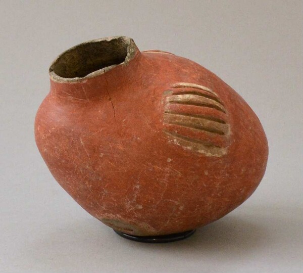 Clay vessel