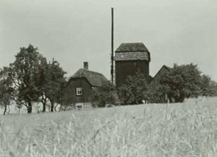 Lüttewitz, Mühlengehöft mit Bockwindmühle