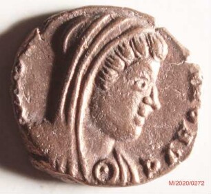Römische Münze, Nominal Follis, Prägeherr Söhne von Constantinus I. für Divus Constantinus I., Prägeort Lyon, Original