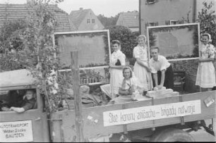 Treffen der Arbeitsbrigaden in Uhyst von 19.-22.8.1948 : Zlět dźěławych brigadow w Delnim Wujězdźe wot 19.-22.08.1948.