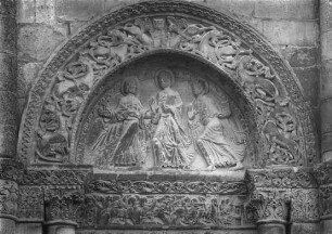 Angoulême, Kathedrale St. Pierre, Tympanon: drei Apostel