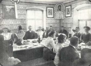Hochzeit : Gesellschaftliche Volkskultur - Sitten im Laufe des menschlichen Lebens - Hochzeit. Ort: Hornja Łužica / Oberlausitz. Festtafel einer sorbischen katholischen Hochzeit.