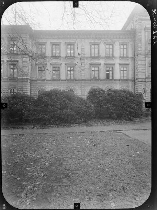 Zittau, Theaterring 3. Pestalozzischule (1866). Teilansicht