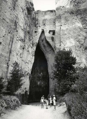Grotte der Seiler im "Ohr des Dionysios"