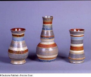 Vase : Drei Vasen (1. Dr. 20. Jh.; wohl K. Feuerriegel)