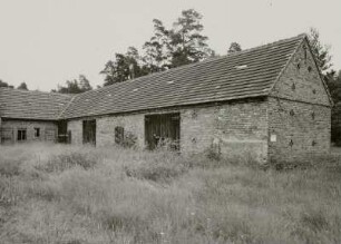 Krauschwitz-Pechern, Stall- u. Scheunengebäude, um 1900
