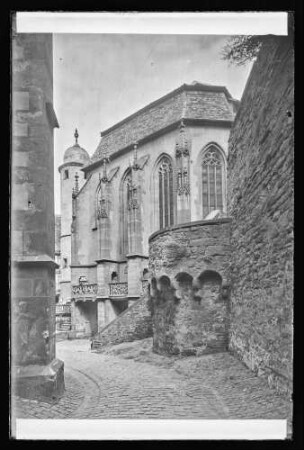 Kilianskapelle und Aufgang zur Burg von der Schulgasse aus