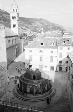 Dubrovnik: Rundgang auf der Stadtmauer, mit Onofrio Brunnen