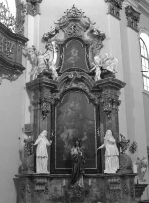 Seitenaltar mit einem Altarbild der beiden Künstler