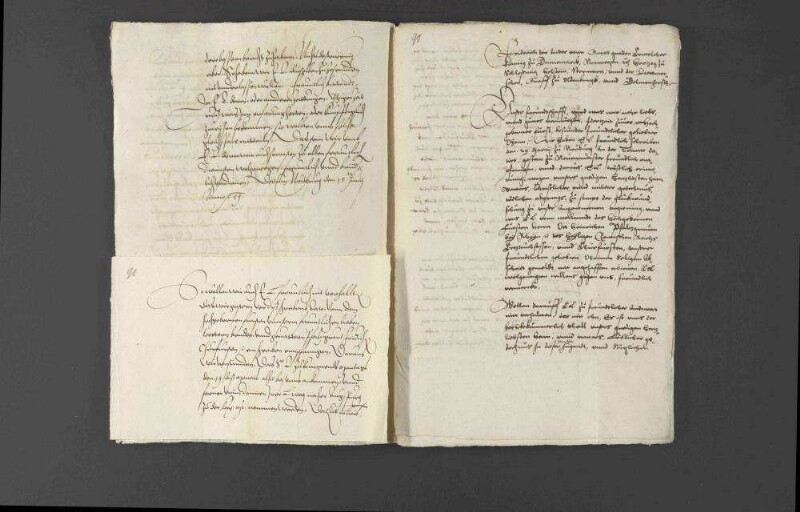 Pfalzgraf Wolfgang teilt Herzog Christoph von Württemberg das Antwortschreiben mit, welches er von König Friedrich II. von Dänemark auf das Kondolenzschreiben wegen des Todes seines Vaters erhalten habe.