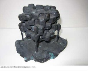 Wohncluster im Luftraum, Cluster (auf Stelzen) - Bronzeobjekt