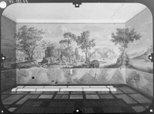 Schirgiswalde (Schirgiswalde-Kirschau), Am Hof 1. Domstiftliches Herrenhaus (St.-Pius-Haus, 17. und 18. Jh.). Innenansicht (Obergeschoß) mit handgedruckten Tapeten (um 1830)