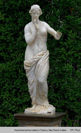 Aphrodite (oder Modestia?) (römische Kopie einer griechischen Statue)