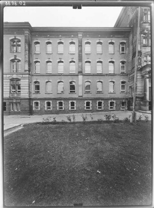 Hartha : Pestalozzistr., Nr. 27, EOS "G. Dimitroff"