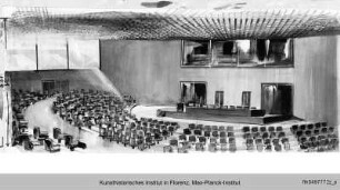 Auditorium im Palazzo dei Congressi: Blick zum Podium