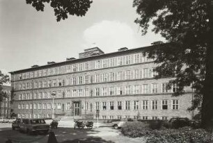 Realgymnasium & EOS "Karl Marx"