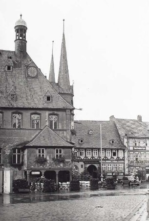 Wernigerode, Hotel "Gothisches Haus" : Wernigerode. Rathaus mit Eingang zum Ratskeller und Hotel "Gothisches Haus"