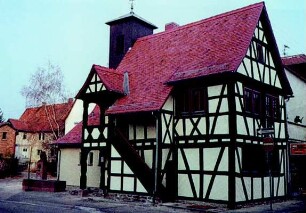 Ehemaliges Rathaus; Schwalbach, Schulstraße 2