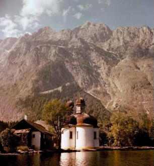 Wallfahrtskapelle St. Bartholomä am Königssee in den Berchtesgadener Alpen