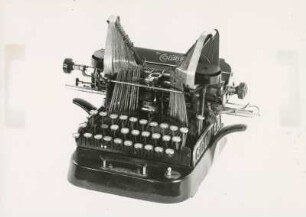 Sichtschreibmaschine "The Courier" der Adlerwerke vorm. Heinrich Kleyer