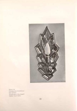 Klasse für Ornamentales Modellieren Karl Deibele, Wandleuchter Messingguß, Schüler Emil Müller