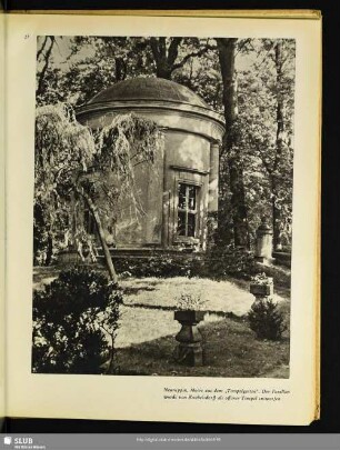 Neuruppin, Motiv aus dem „Tempelgarten“. Der Pavillon wurde von Knobelsdorff als offener Tempel entworfen