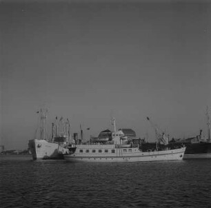 Wismar. Seehafen, Fähre