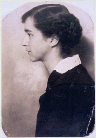 Behr, Eva von