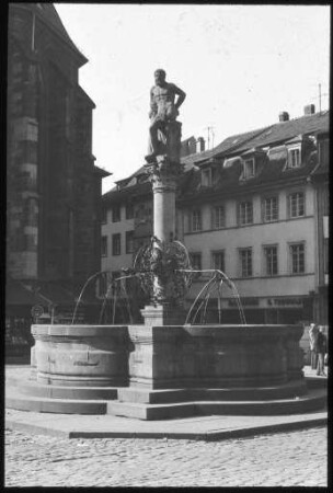 Herkulesbrunnen in Heidelberg