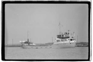 Bernd Gunda (1957), Frachtschiff, Willi Bartels, Hamburg, Bau-Nr. 176