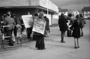 Pfaffenweiler: Atomkraftwerkgegner protestieren vor dem CDU-Kreisparteitag