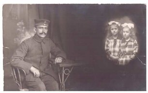 Fotocollage Theodor Pompejus mit seinen Töchtern
