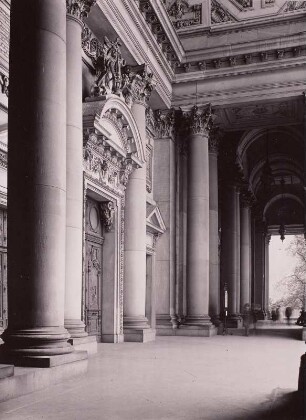Berlin, Dom : Berlin. Dom. J.C. u. O. Raschdorff. Hauptportal an der Lustgartenfront mit plastischem Schmuck von O. Lessing