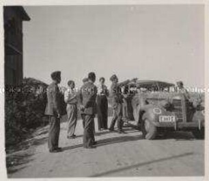 Wehrmachtssoldaten, Soldaten in Griechenland, Die ersten Deutschen auf dem Flugplatz Tatoi (Athen)