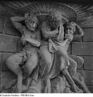Wandbrunnen : Dresden. Zwinger. Wandbrunnen (1701/1800) am Deutschen Pavillon
