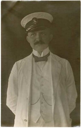 Bordarzt der "Cap Finisterre"