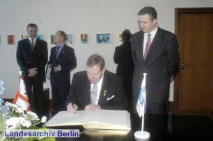 Berlin-Besuch von Paavo Lipponen (Präsident des Reichstages von Finnland); Berliner Rathaus, Amtszimmer