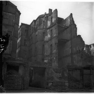 Negativ: Ruine, Bülowstraße 11, 1950