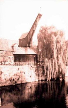 Lüneburg: Kran Am Fischmarkt
