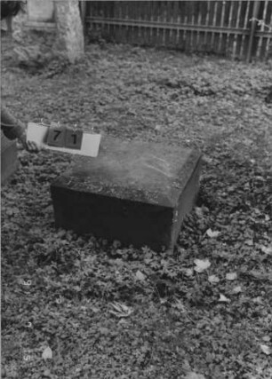Grabstein 71