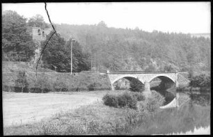 Niederstriegis. Mulde mit Brücke und Ruine Kämpe