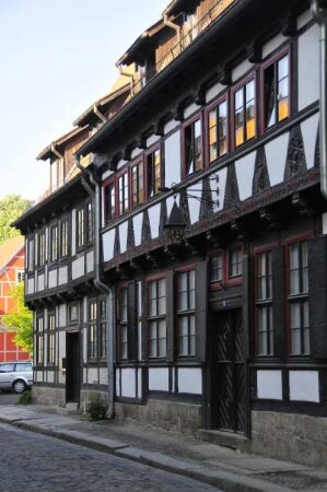 Quedlinburg - Schmale Straße : Fachwerkhäuser in der Schmalen Straße, aufgenommen in Quedlinburg am 29. April 2014. Foto Uwe Gerig