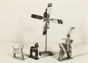Alt-Sonneberger Spielzeug: Windmühle und Reiter und Pferde